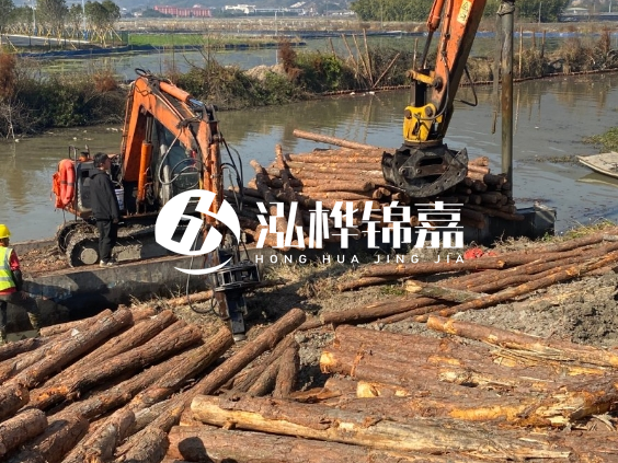 湖南松木樁批發(fā)廠家-5米松木樁批發(fā)1000根有優(yōu)惠嗎？